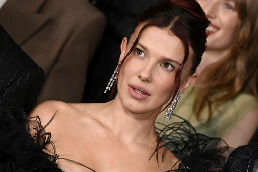 Millie Bobby Brown, apariție îndrăzneață la premiera sezonului 5 al serialului „Stranger Things”. GALERIE FOTO - Imaginea 11