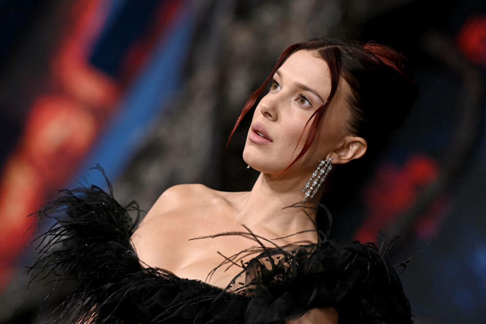 Millie Bobby Brown, apariție îndrăzneață la premiera sezonului 5 al serialului „Stranger Things”. GALERIE FOTO - Imaginea 16