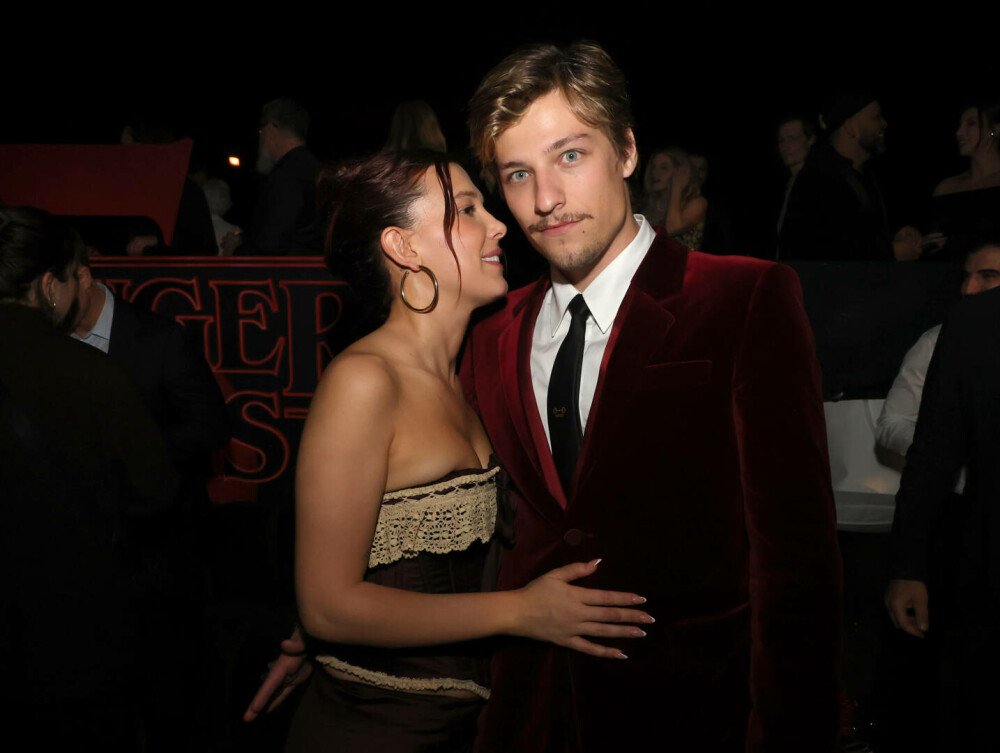 Millie Bobby Brown, apariție îndrăzneață la premiera sezonului 5 al serialului „Stranger Things”. GALERIE FOTO - Imaginea 20