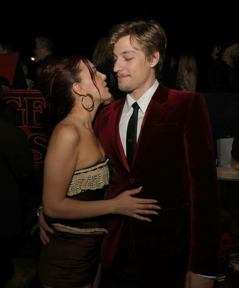 Millie Bobby Brown, apariție îndrăzneață la premiera sezonului 5 al serialului „Stranger Things”. GALERIE FOTO - Imaginea 22