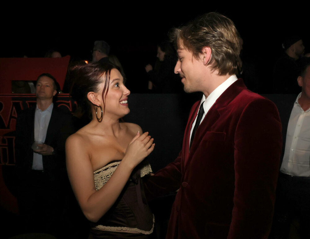 Millie Bobby Brown, apariție îndrăzneață la premiera sezonului 5 al serialului „Stranger Things”. GALERIE FOTO - Imaginea 27