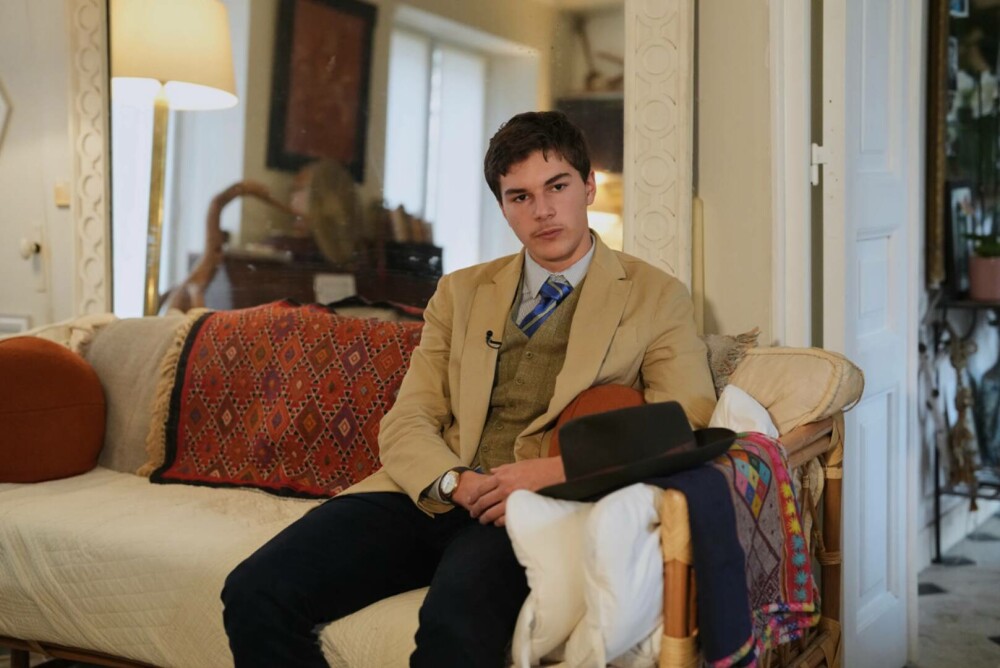 El este misteriosul bărbat elegant de la Luvru. Ce a spus despre jaf și legătura cu Hercule Poirot: ”Așa merg la școală” - Imaginea 2