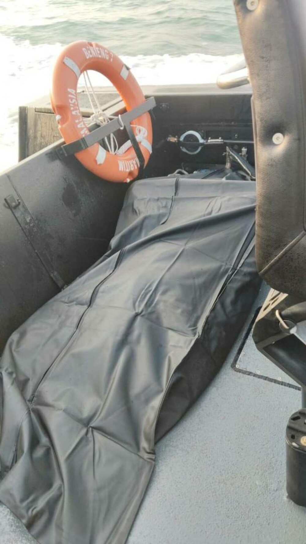 Cel puţin 21 de morţi după naufragiul unei ambarcaţiuni cu migranţi rohingya în apropiere de Malaezia şi Thailanda. FOTO - Imaginea 4