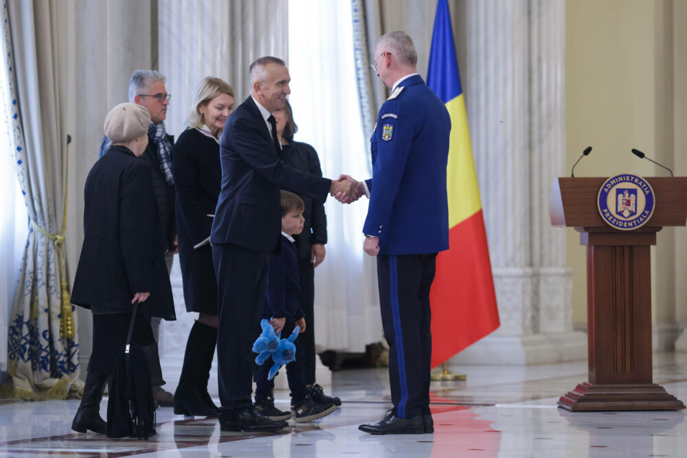 Moment istoric. Românii își iau rămas-bun de la ultimul domn al Moldovei, Grigore Alexandru Ghyka. GALERIE FOTO - Imaginea 2