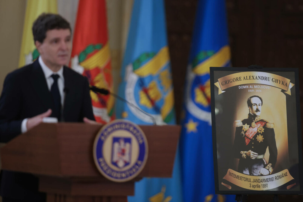 Moment istoric. Românii își iau rămas-bun de la ultimul domn al Moldovei, Grigore Alexandru Ghyka. GALERIE FOTO - Imaginea 11