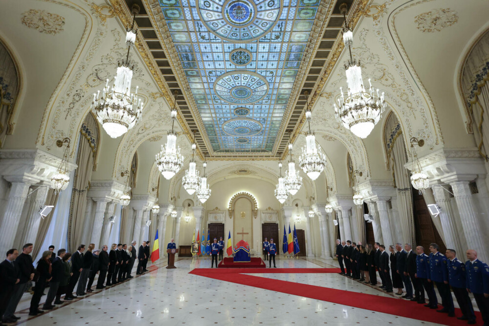 Moment istoric. Românii își iau rămas-bun de la ultimul domn al Moldovei, Grigore Alexandru Ghyka. GALERIE FOTO - Imaginea 12