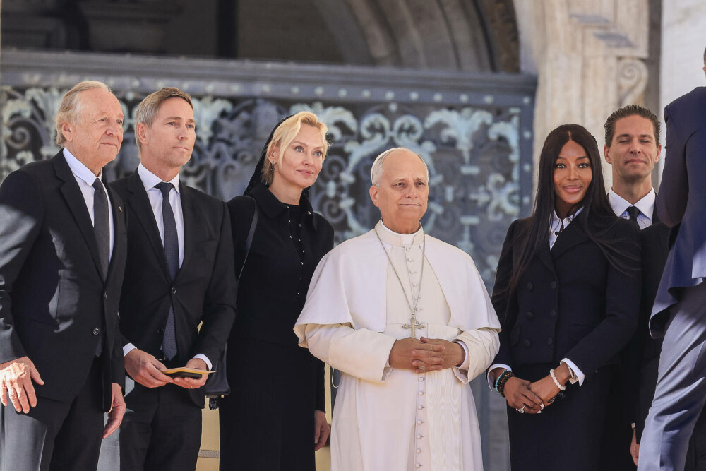 Naomi Campbell s-a întâlnit cu Papa Leon al XIV-lea la Vatican. Ce cadou inedit i-a oferit. GALERIE FOTO - Imaginea 8