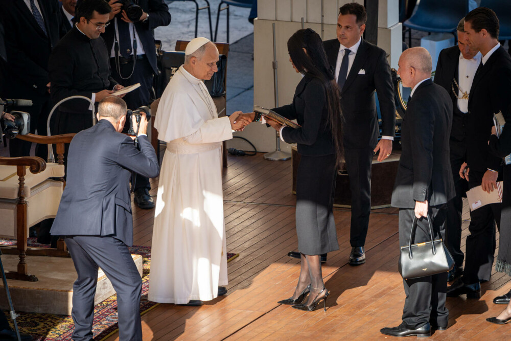 Naomi Campbell s-a întâlnit cu Papa Leon al XIV-lea la Vatican. Ce cadou inedit i-a oferit. GALERIE FOTO - Imaginea 25