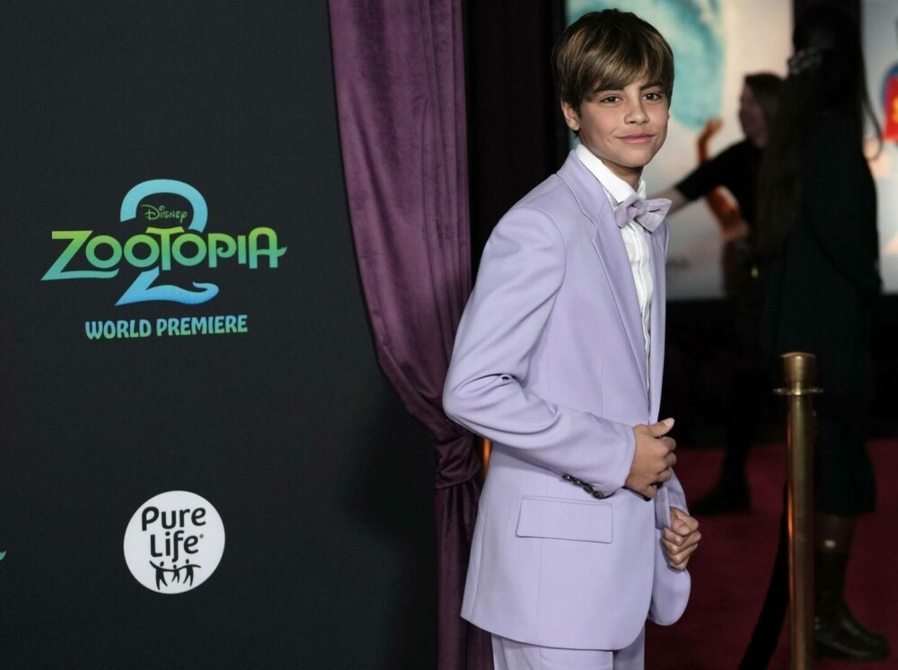 Shakira, apariție surpriză alături de cei doi fii ai ei la premiera mondială a filmului Zootopia 2. FOTO - Imaginea 27