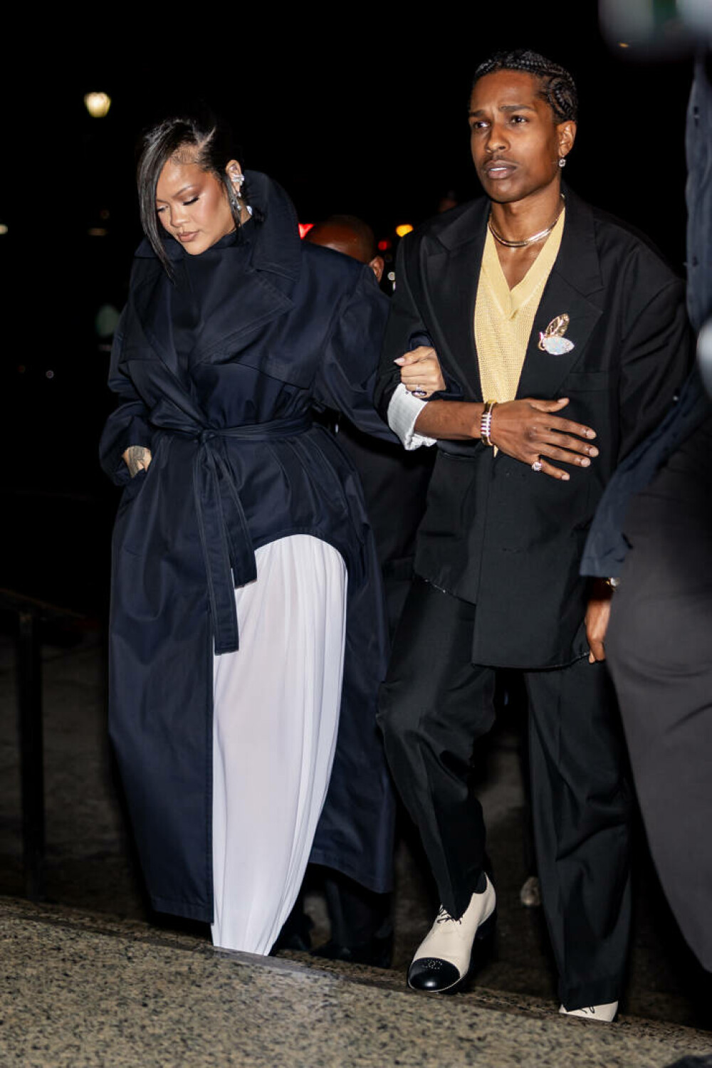 Rihanna și A$AP Rocky surprinși la o cină romantică în Santa Monica. Cum arată artista la scurt timp după naștere. FOTO - Imaginea 9