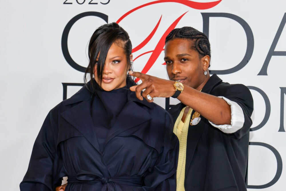 Rihanna și A$AP Rocky surprinși la o cină romantică în Santa Monica. Cum arată artista la scurt timp după naștere. FOTO - Imaginea 13