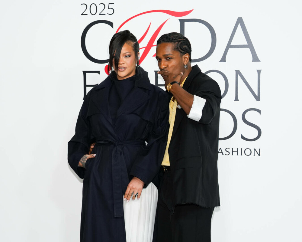 Rihanna și A$AP Rocky surprinși la o cină romantică în Santa Monica. Cum arată artista la scurt timp după naștere. FOTO - Imaginea 21