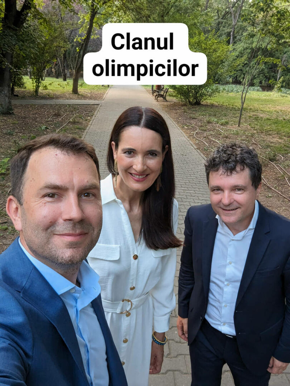 Cine este Cătălin Drulă, candidatul USR la Primăria Capitalei, despre care unii liberali au spus că ”nu e om, e câine” - Imaginea 7