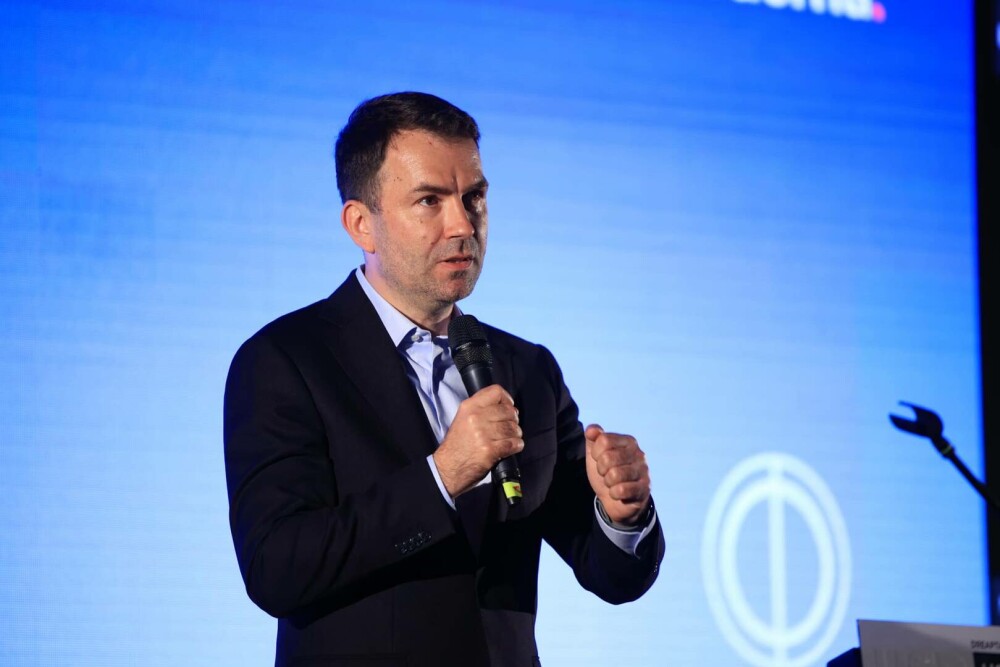 Cine este Cătălin Drulă, candidatul USR la Primăria Capitalei, despre care unii liberali au spus că ”nu e om, e câine” - Imaginea 9