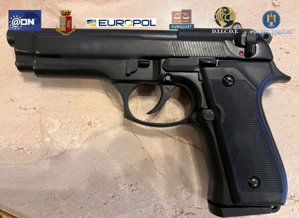 Operațiunea Z - Poliţia şi DIICOT fac peste 200 de percheziţii în toată țara. Opt mașini de lux, confiscate la Iași | VIDEO - Imaginea 3