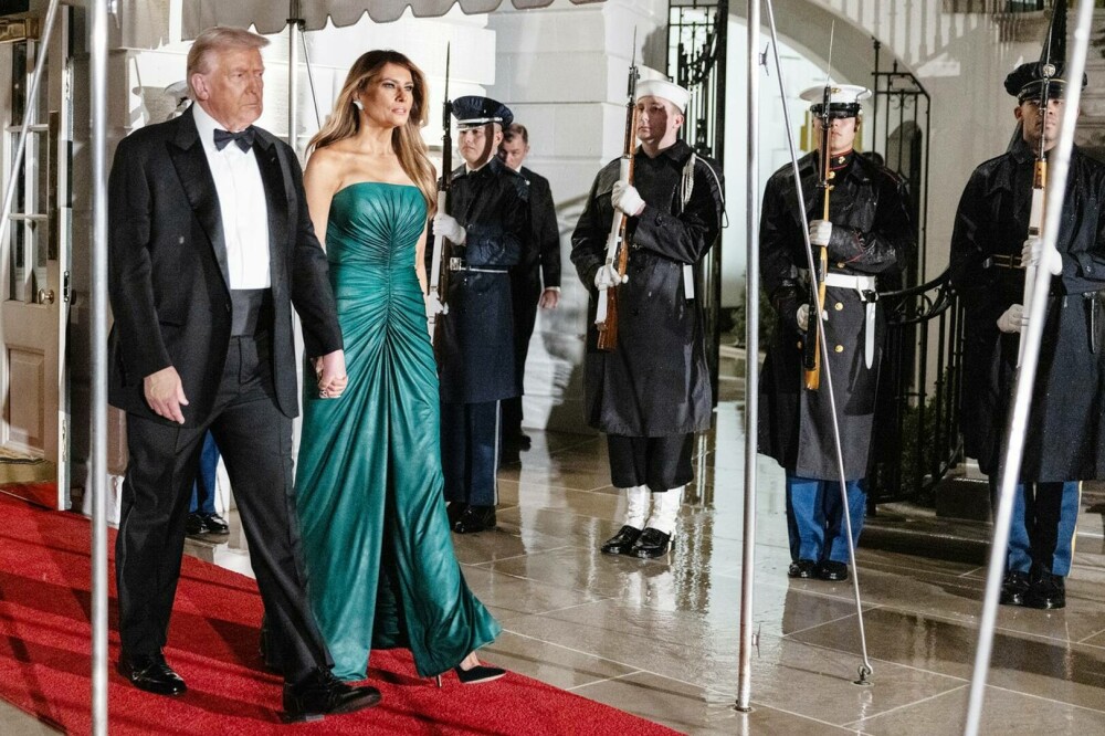 Melania Trump, apariție remarcabilă la brațul lui Donald Trump, de Ziua Recunoștinței. Ce ținută a purtat. GALERIE FOTO - Imaginea 28