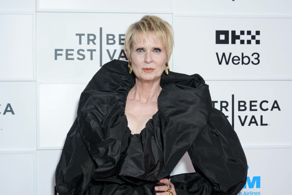 Cynthia Nixon, actrița din Sex and the City, apariție îndrăzneață la 59 de ani, la premiera unui serial. FOTO - Imaginea 18