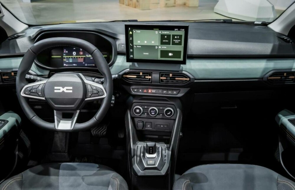 Cum va arăta Dacia Sandero în 2026. Varianta hibridă, cea mai importantă noutate - FOTO - Imaginea 10