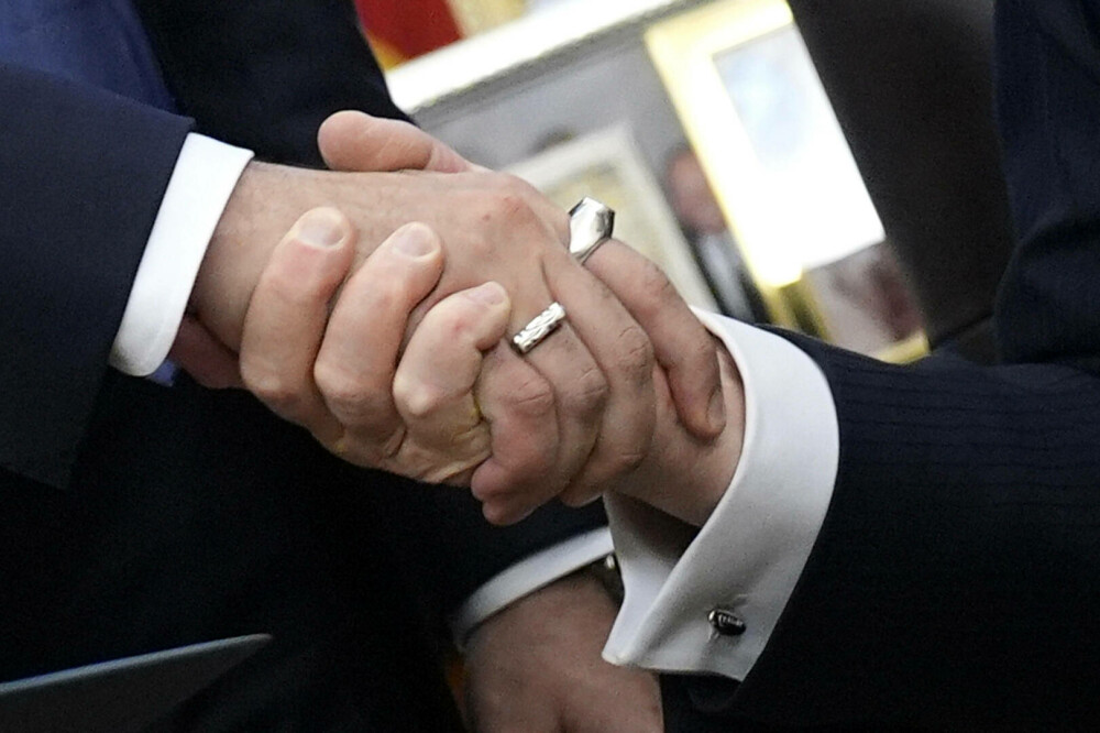 Întâlnire neașteptată între Trump și Zohran Mamdani. Noul primar al New York-ului, întrebat dacă președintele este „fascist” - Imaginea 16