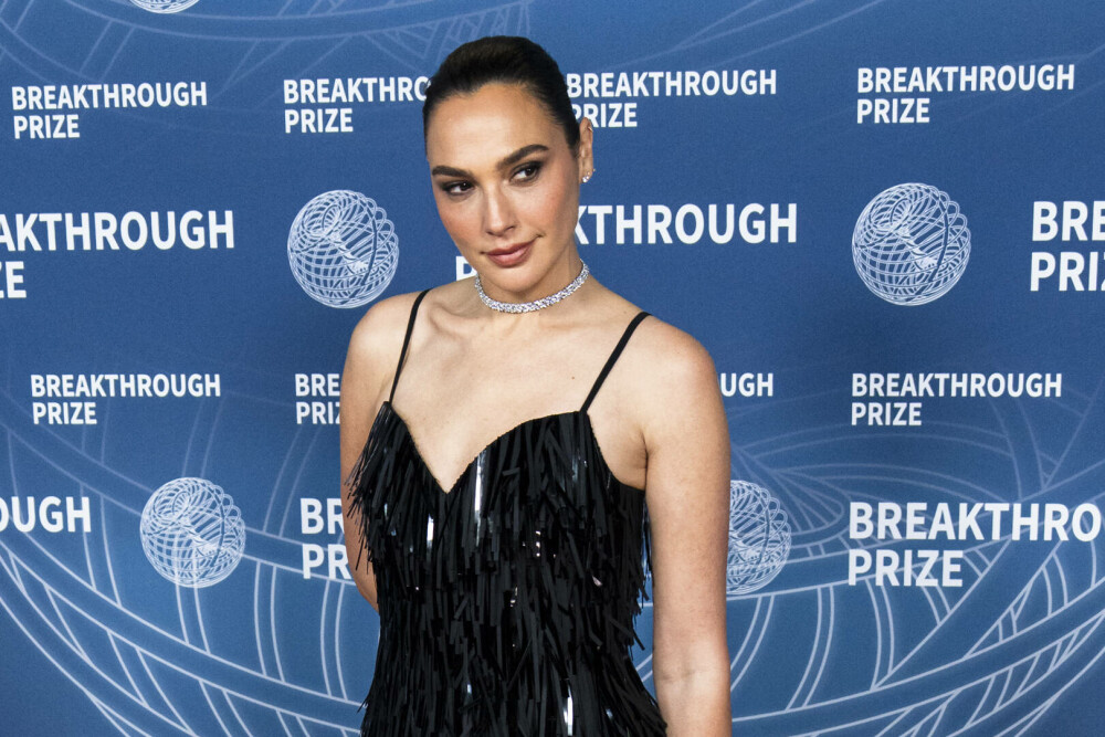 Gal Gadot, apariție spectaculoasă la un eveniment monden din Beverly Hills. GALERIE FOTO - Imaginea 3