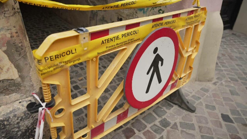 Reacția unui turist străin în Brașov, când a aflat că nu poate vizita Strada Sforii: „Sunt aici doar o zi” - Imaginea 5