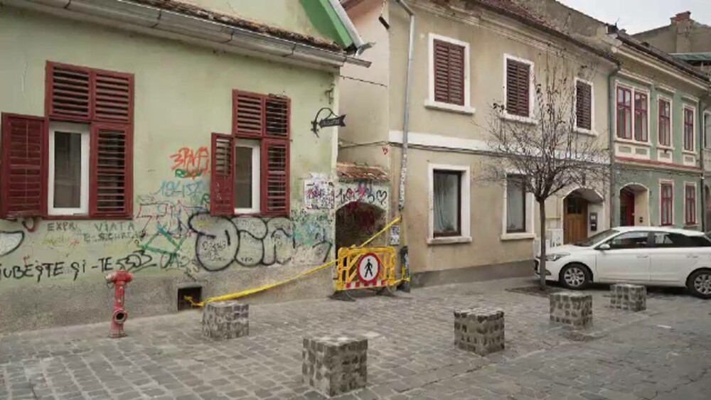 Reacția unui turist străin în Brașov, când a aflat că nu poate vizita Strada Sforii: „Sunt aici doar o zi” - Imaginea 9