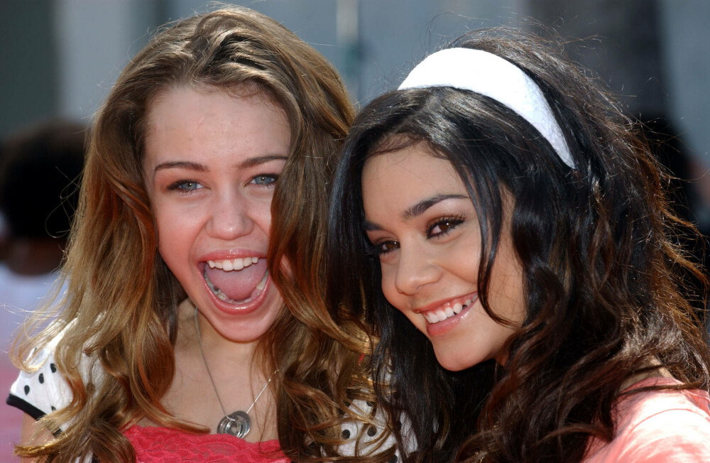 Miley Cyrus împlinește 33 de ani. Detalii neștiute despre viața și cariera artistei. GALERIE FOTO - Imaginea 42