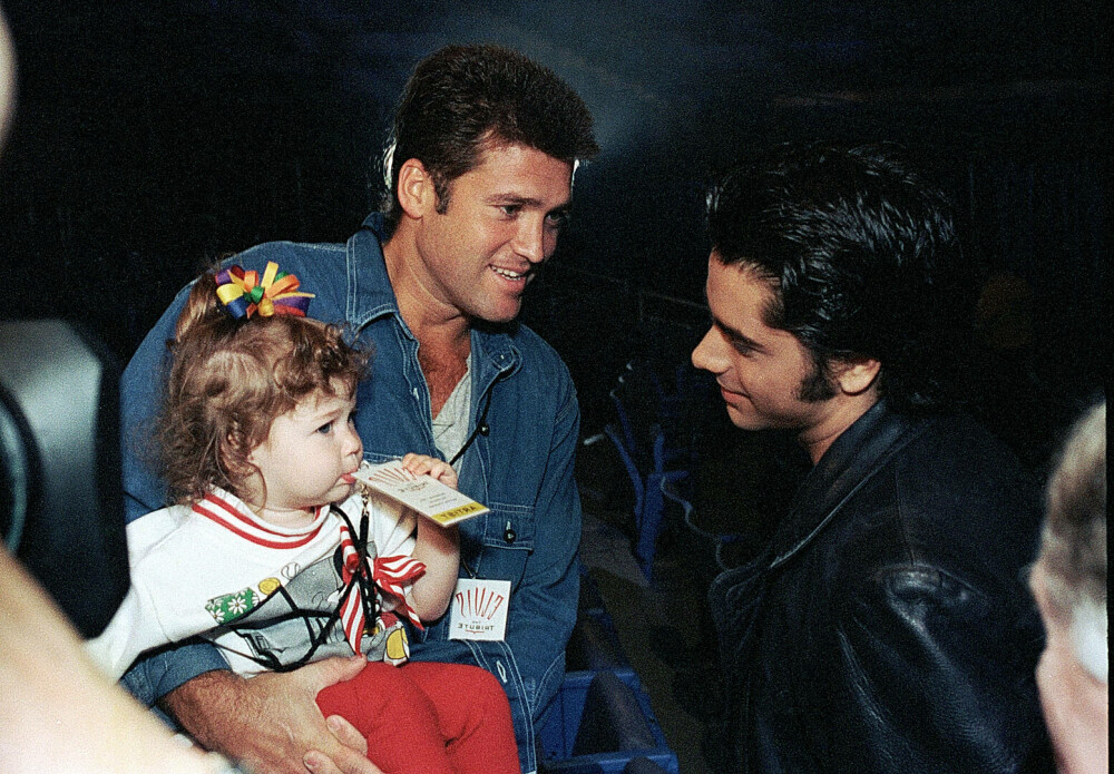 Miley Cyrus împlinește 33 de ani. Detalii neștiute despre viața și cariera artistei. GALERIE FOTO - Imaginea 49