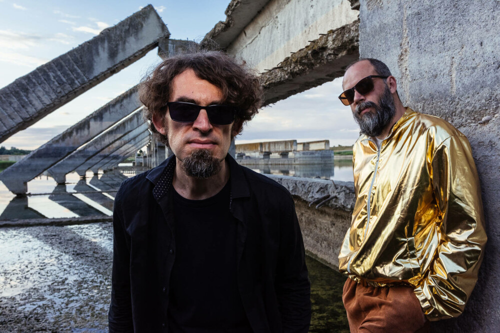 Noul album al românilor de la Balkan Taksim, ”Acide balkanique”, e o călătorie fascinantă în universul muzical al Balcanilor - Imaginea 2