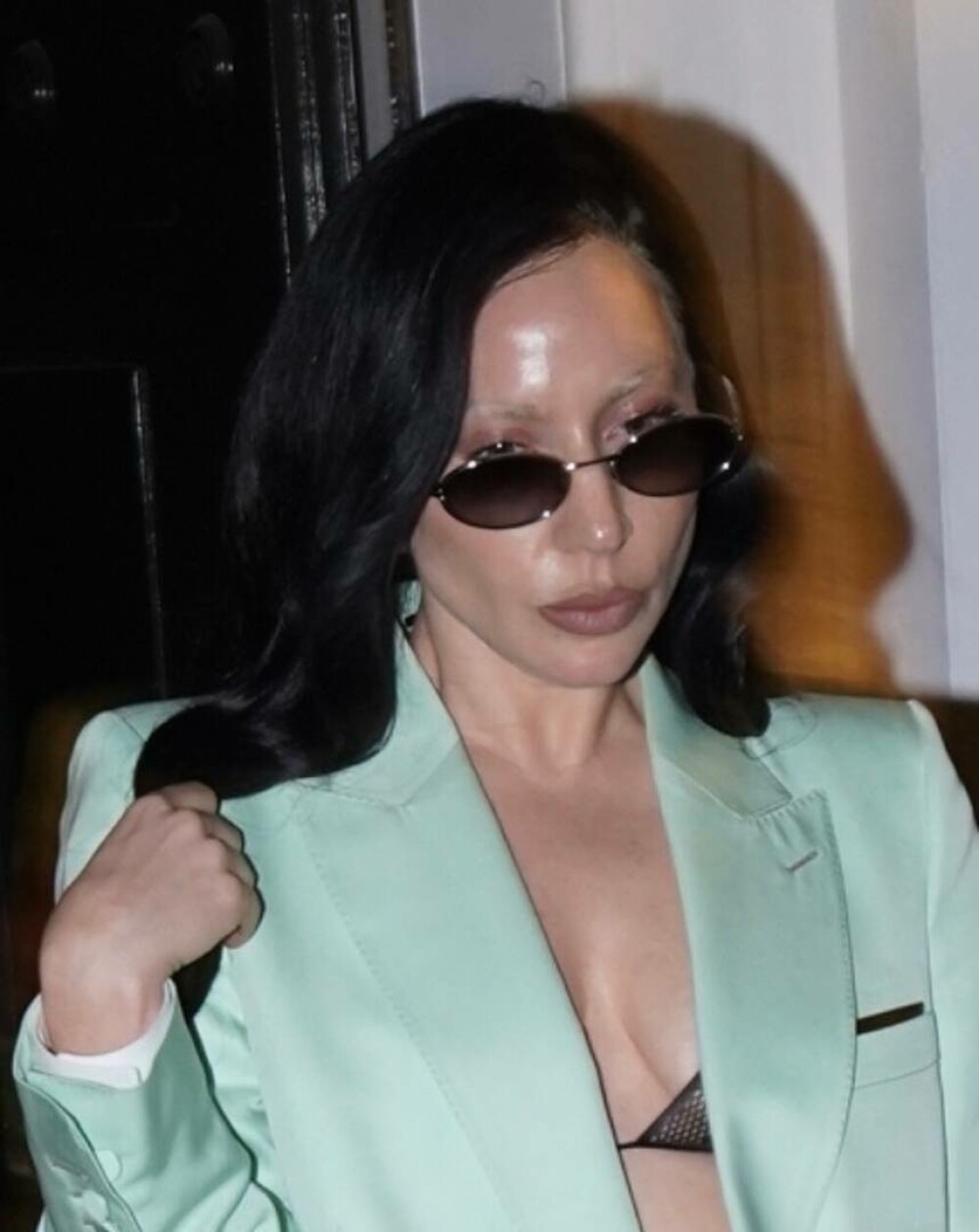 Lady Gaga, plină de eleganță pe străzile din Paris. Ținuta cu care a atras toate privirile. GALERIE FOTO - Imaginea 16