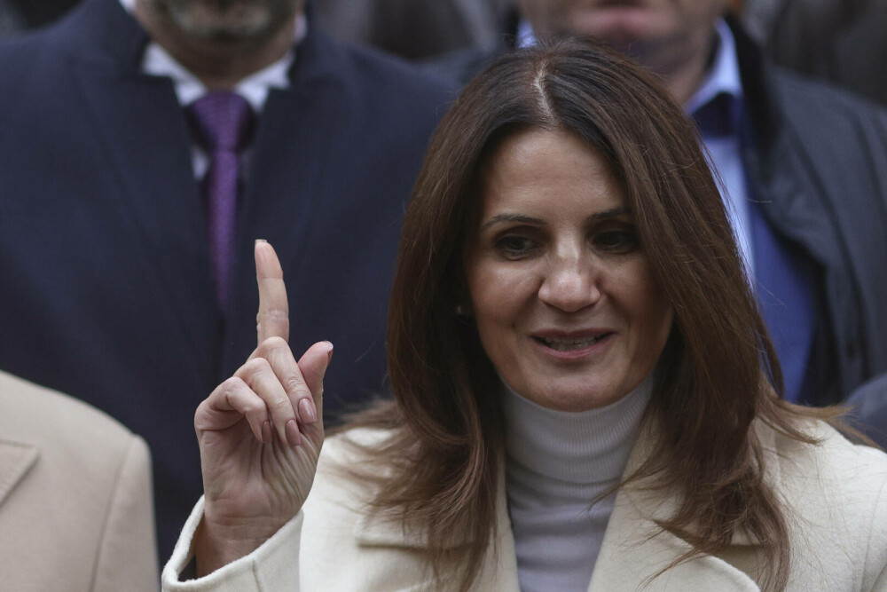 Cine este Anca Alexandrescu, candidat independent la Primăria Capitalei, susținut de AUR: ”Porecla mea la Guvern era Cruella” - Imaginea 2