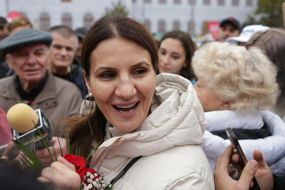 Cine este Anca Alexandrescu, candidat independent la Primăria Capitalei, susținut de AUR: ”Porecla mea la Guvern era Cruella” - Imaginea 6