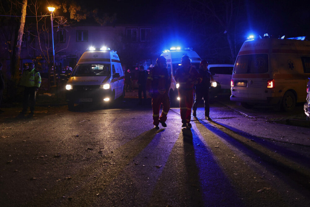 Explozie la un bloc din Buftea. Imobilul riscă să se prăbușească. Bilanțul victimelor - Imaginea 7