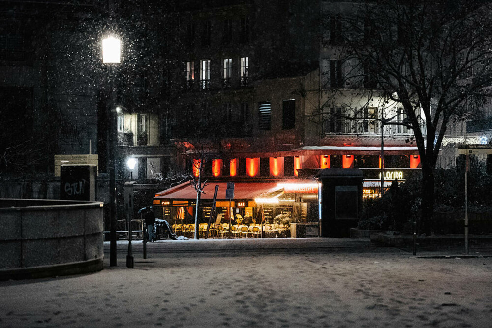 Parisul, sub ninsoare. Capitala Franței a fost cuprinsă de o furtună de zăpadă | GALERIE FOTO - Imaginea 7