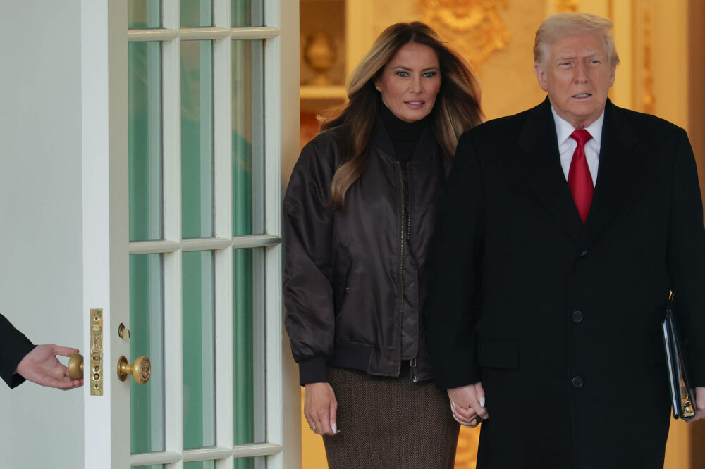 Melania Trump, apariție remarcabilă la brațul lui Donald Trump, de Ziua Recunoștinței. Ce ținută a purtat. GALERIE FOTO - Imaginea 17