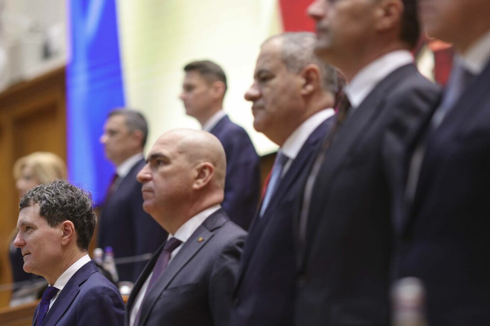 Nicușor Dan, în Parlament: ”Trebuie să recâștigăm încrederea cetățenilor, și asta este corelată cu lupta împotriva corupției” - Imaginea 7