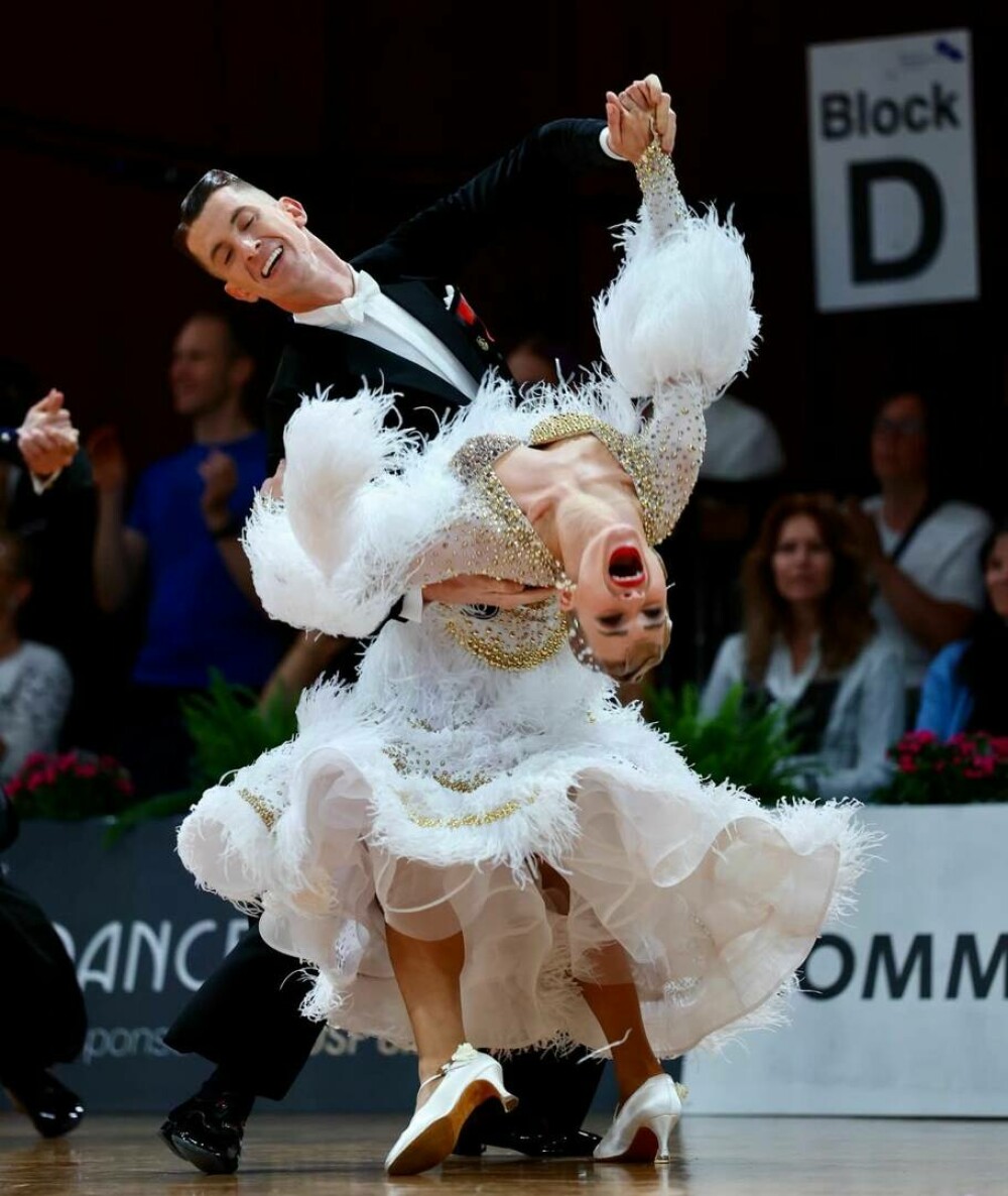 Andreea Matei și Rareș Cojoc, perechea de aur a dansului sportiv românesc, admirată pe podiumurile lumii - Imaginea 3