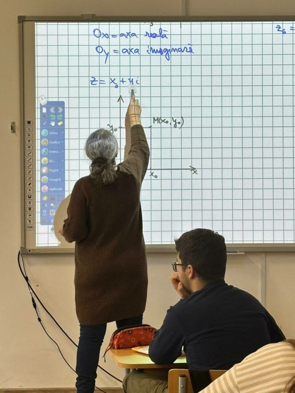 Marius Pintea, directorul anului pentru inovare. A transformat liceul din Teiuș într-un hub cu realitate augmentată și cloud - Imaginea 3