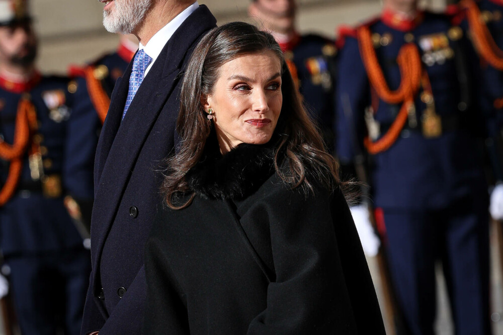 Regina Letizia a Spaniei, un simbol al eleganței la cina de stat în onoarea președintelui Germaniei. GALERIE FOTO - Imaginea 5