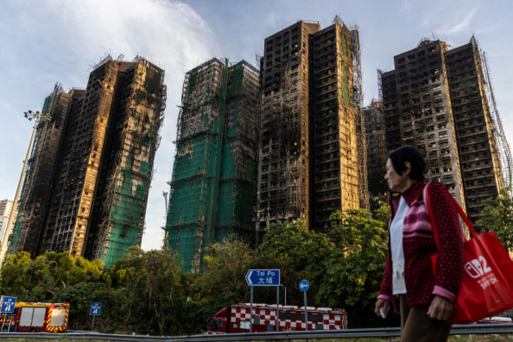 128 de oameni au murit în incendiul care a distrus blocurile turn din Hong Kong. „Este un dezastru”. GALERIE FOTO & VIDEO - Imaginea 44