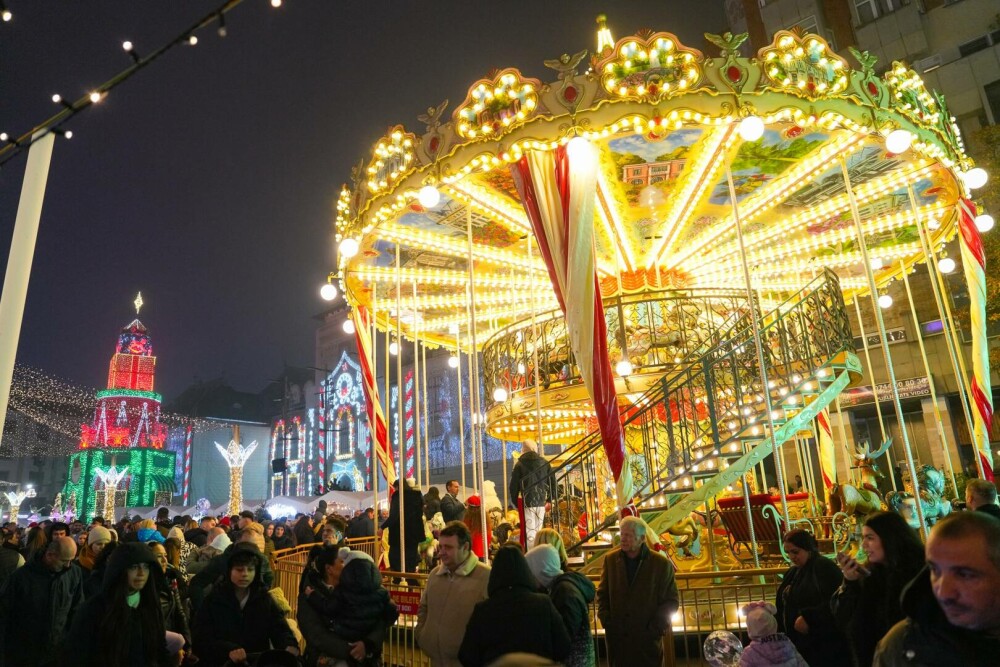 Târgul de Crăciun de la Craiova a fost desemnat cel mai frumos din Europa. A primit peste 140.000 de voturi | GALERIE FOTO - Imaginea 1