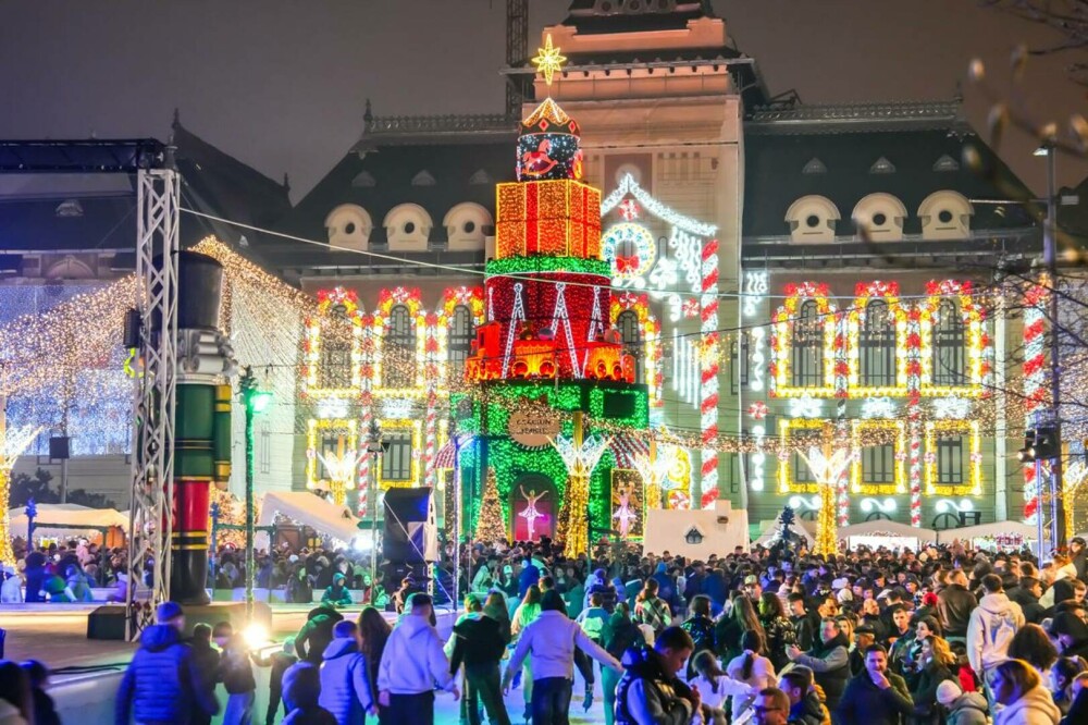 Târgul de Crăciun de la Craiova a fost desemnat cel mai frumos din Europa. A primit peste 140.000 de voturi | GALERIE FOTO - Imaginea 2