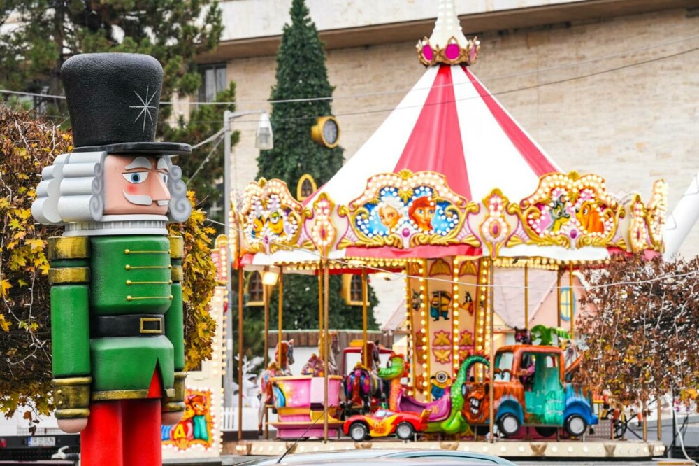 Târgul de Crăciun de la Craiova a fost desemnat cel mai frumos din Europa. A primit peste 140.000 de voturi | GALERIE FOTO - Imaginea 10