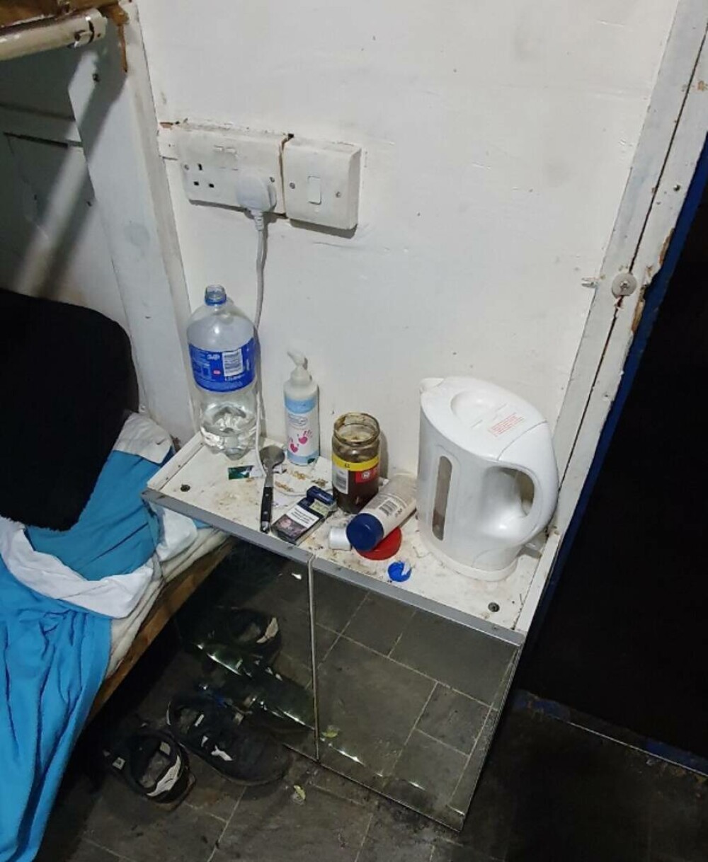 Români, între care un copil, ținuți în sclavie la o spălătorie auto din Londra. Proprietarul a fost condamnat | VIDEO - Imaginea 3