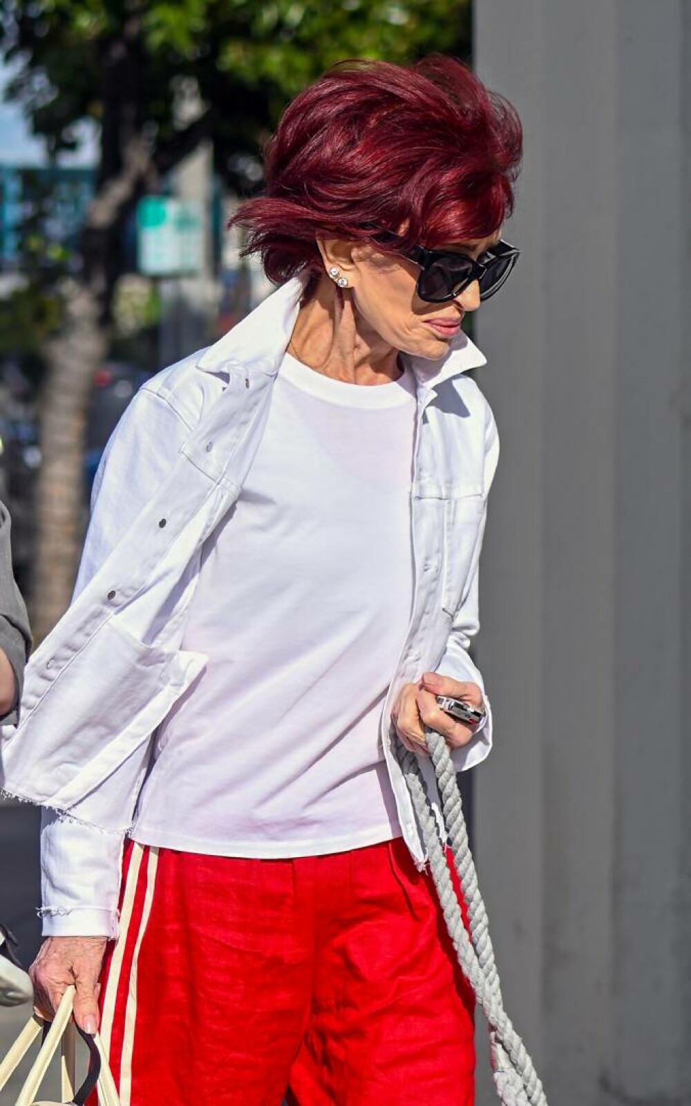 Sharon și Kelly Osbourne, prima apariție publică după moartea lui Ozzy. FOTO - Imaginea 15