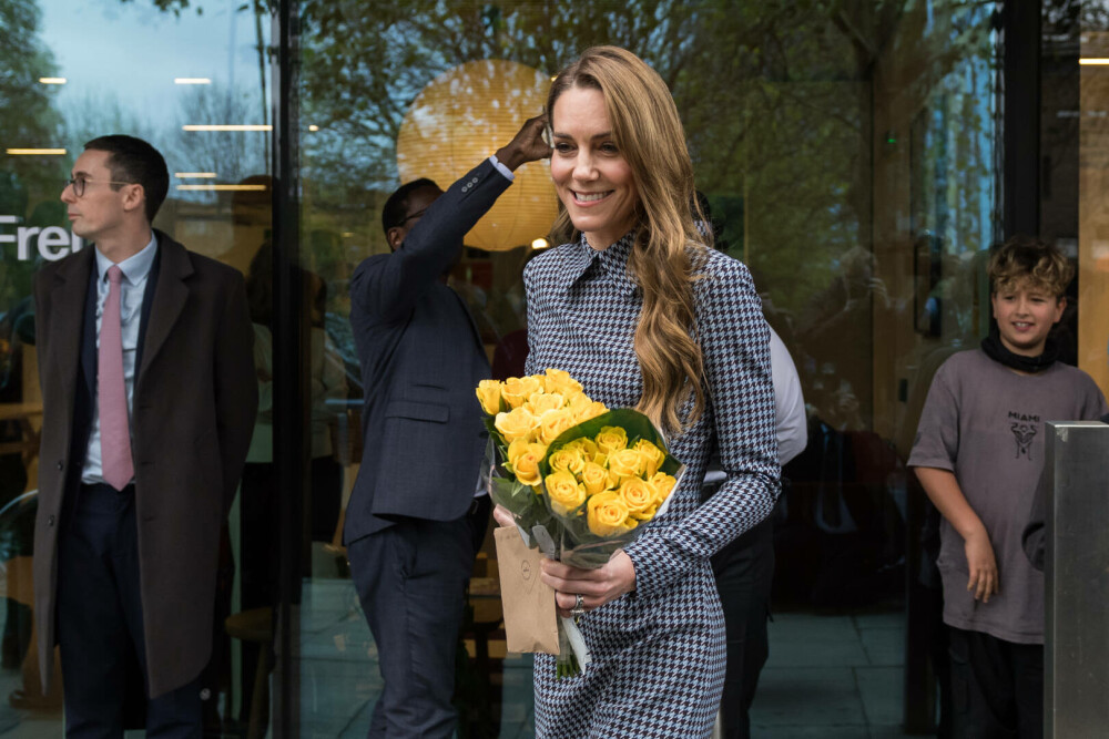 Prințesa de Wales a vizitat sediul unei organizații de caritate din Londra. Ce ținută a purtat. FOTO - Imaginea 6