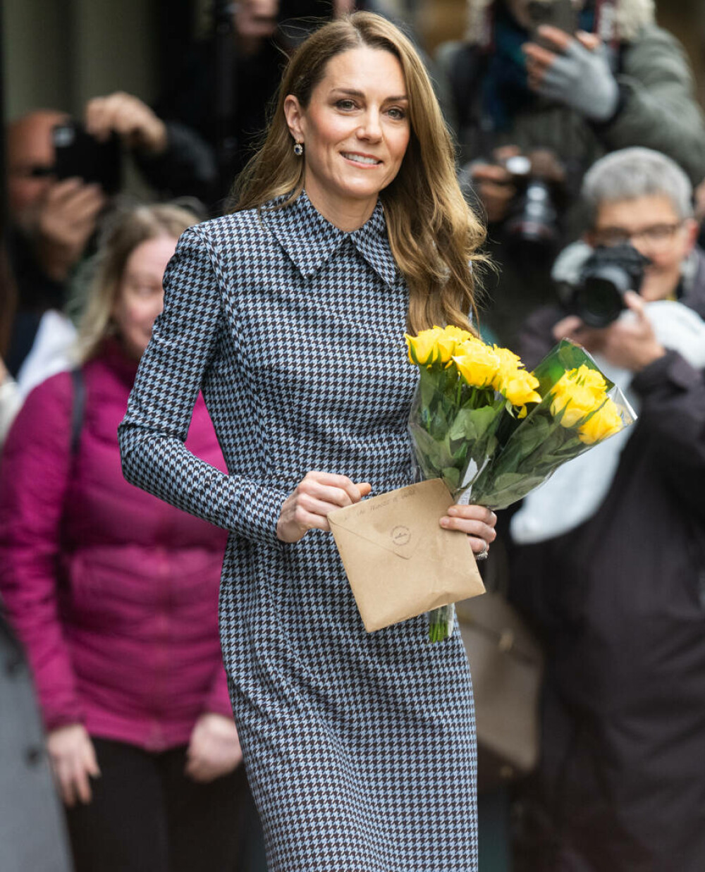 Prințesa de Wales a vizitat sediul unei organizații de caritate din Londra. Ce ținută a purtat. FOTO - Imaginea 28
