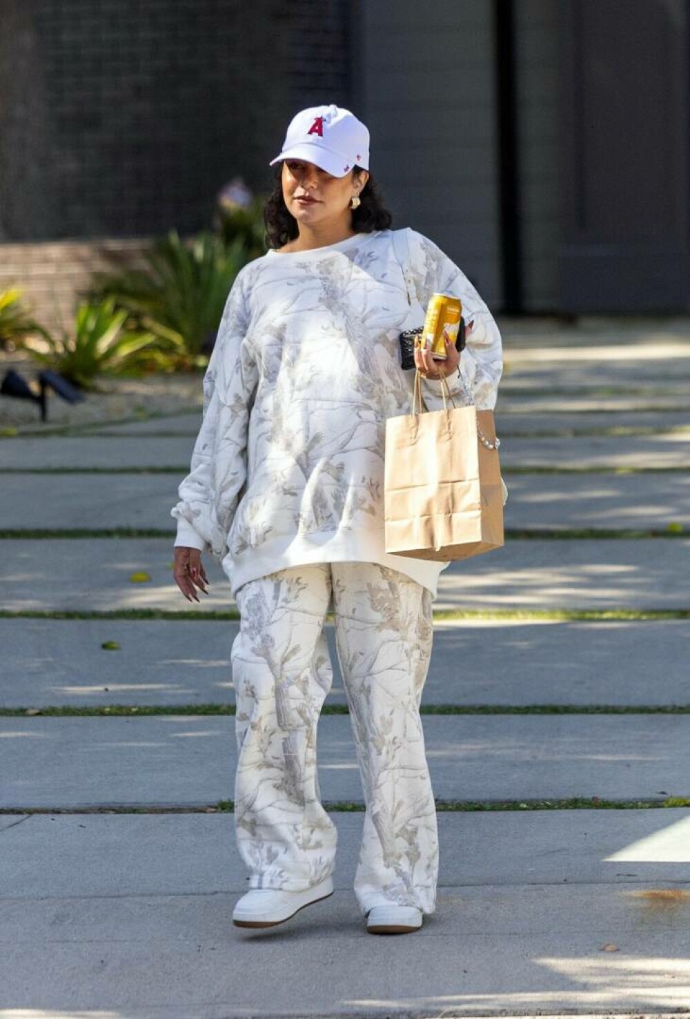 Vanessa Hudgens și Cole Tucker au devenit părinți pentru a doua oară. Mesajul postat pe Instagram | GALERIE FOTO - Imaginea 19