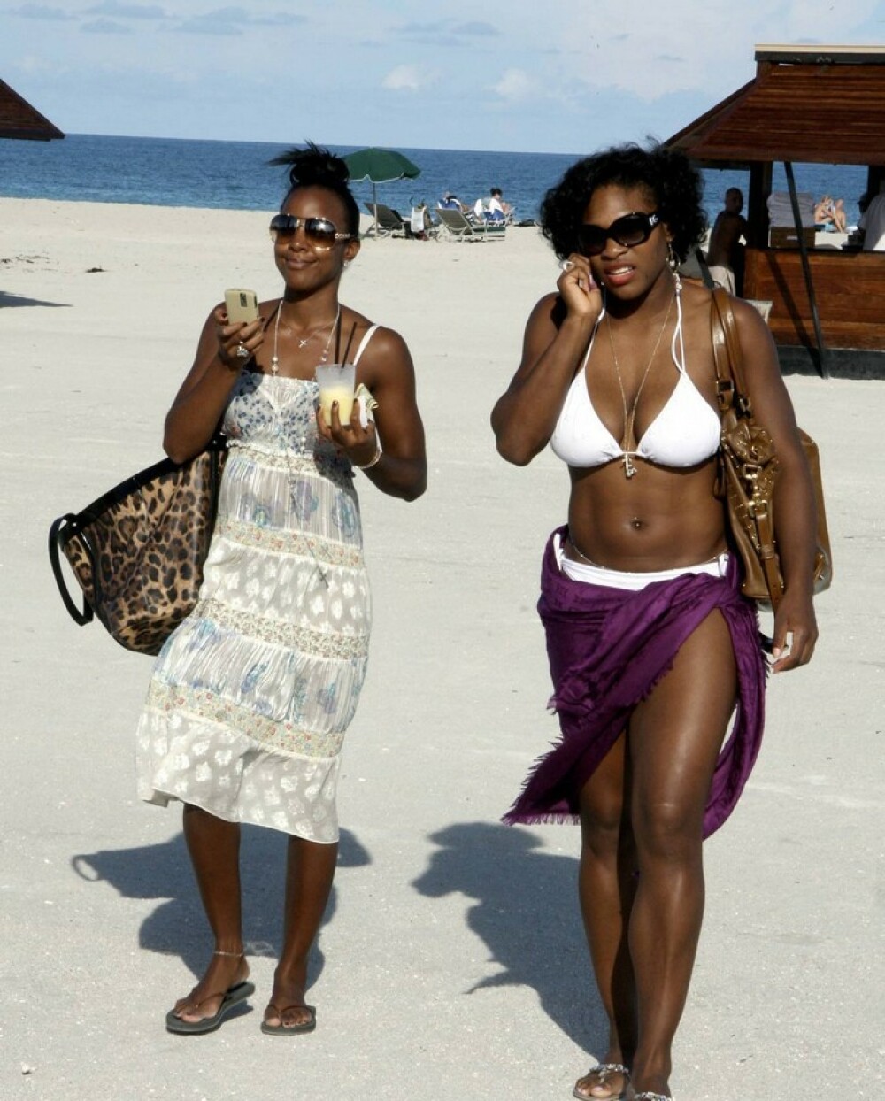 Serena Williams, in chilotei pe plaja - Imaginea 5