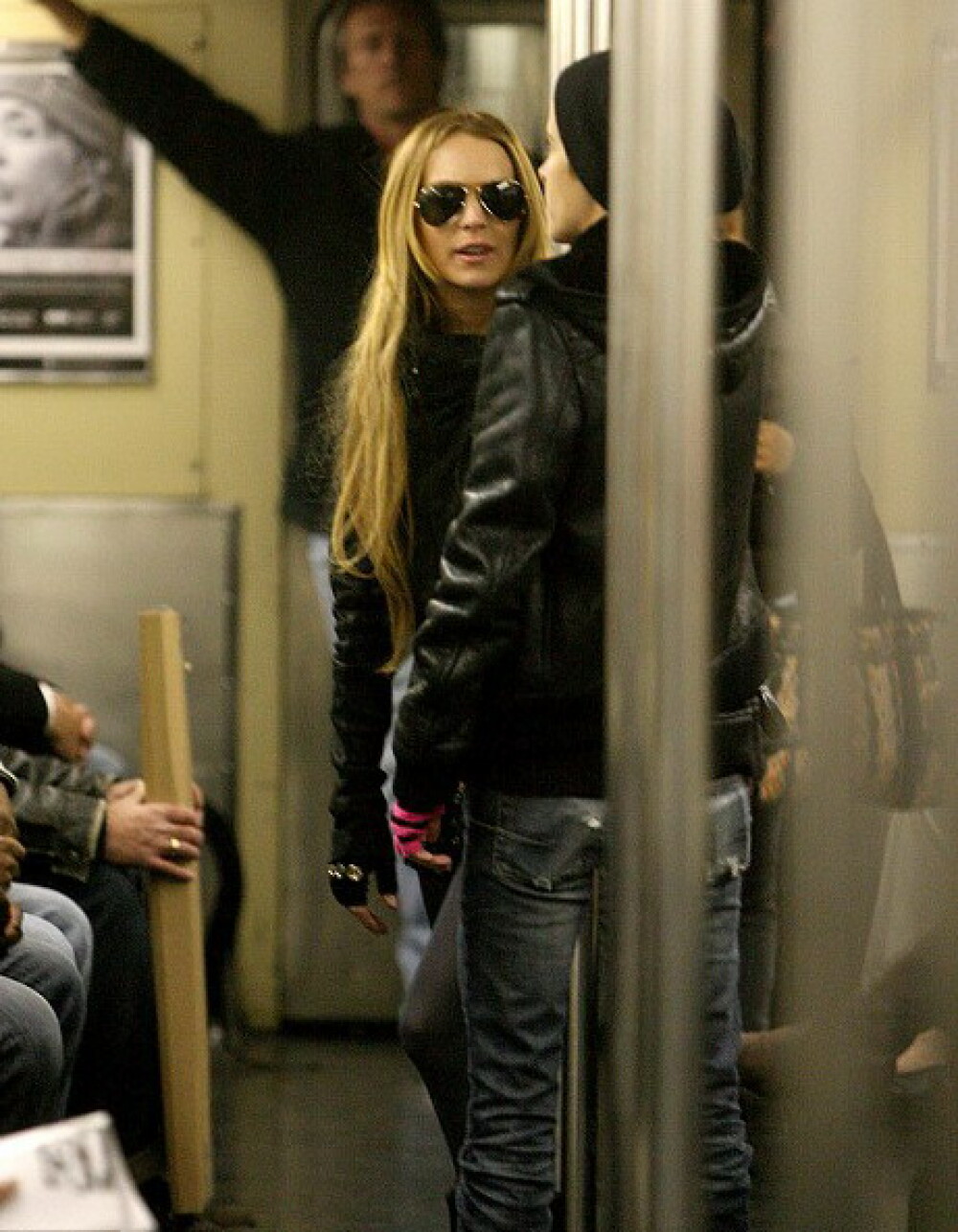 Li- Lo si-a luat iubita la o plimbare de vis. Cu metroul! - Imaginea 2